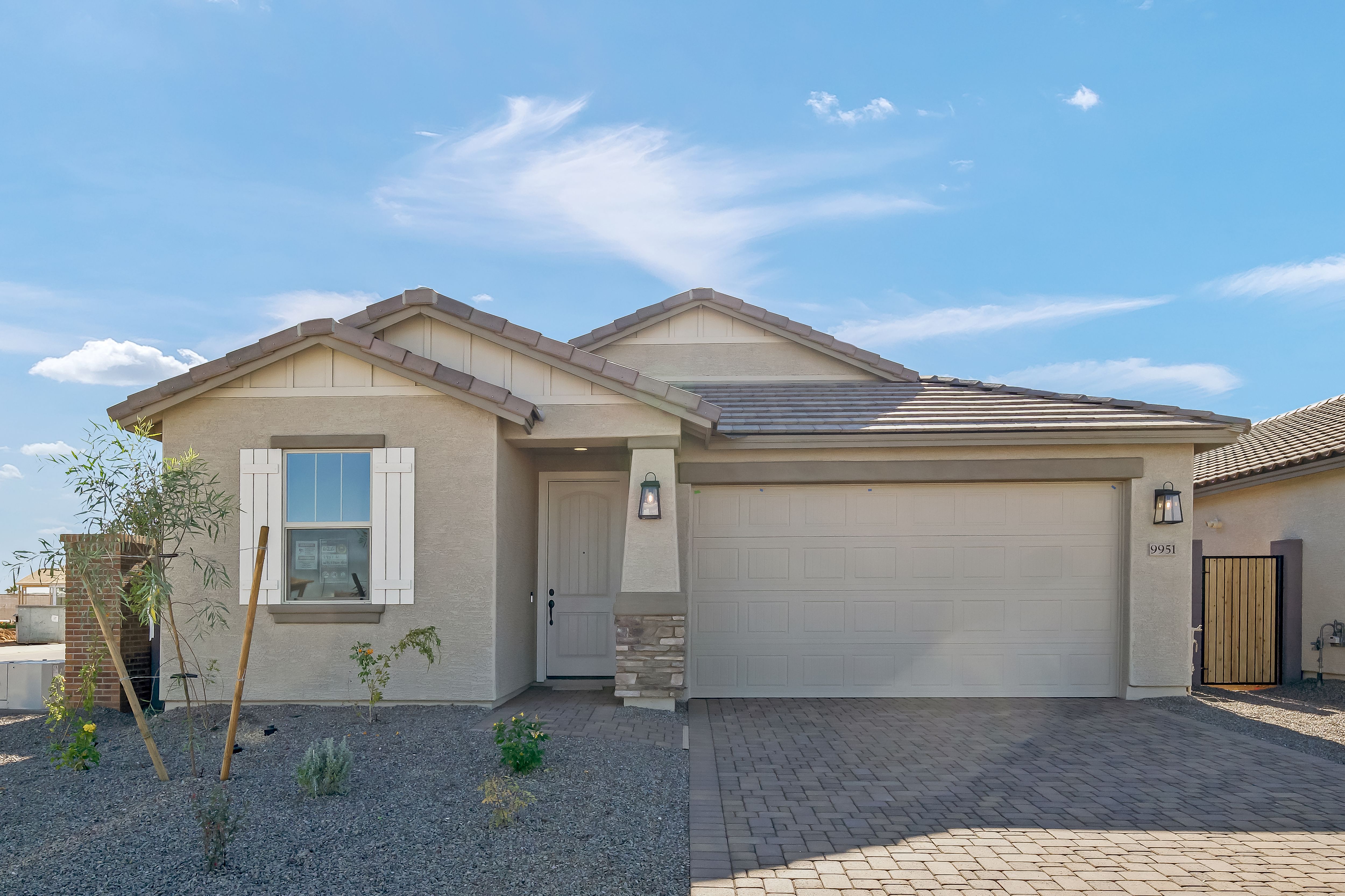 9951 W Whitton Avenue