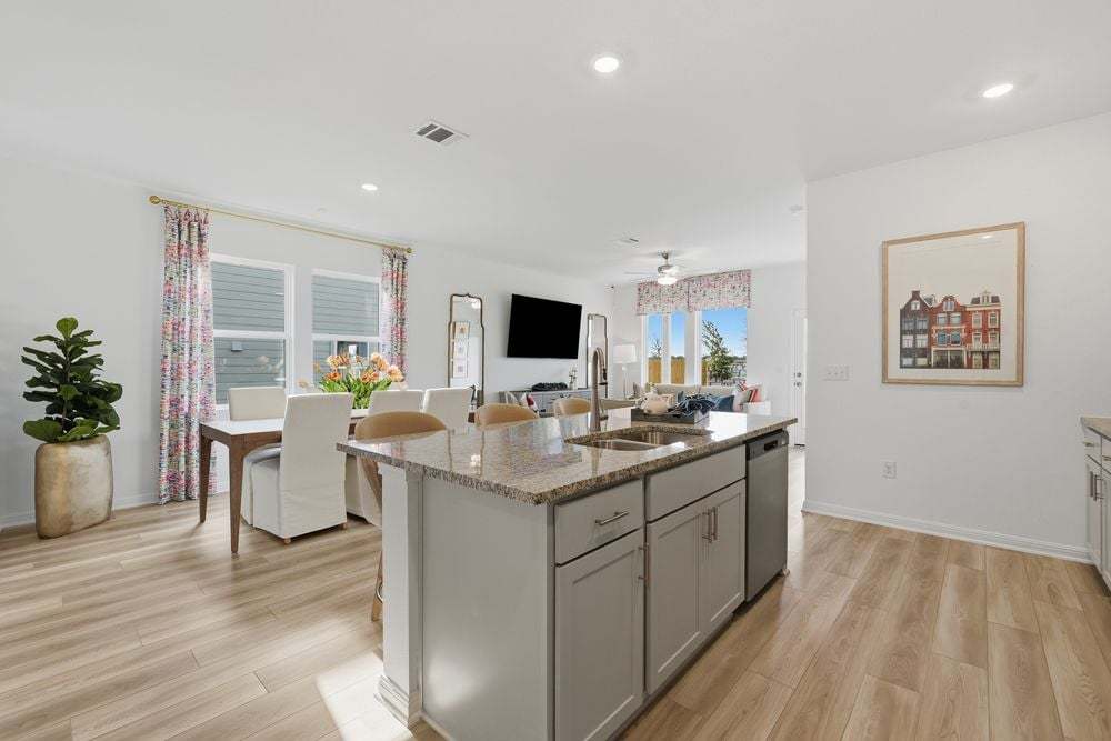 hj-tx-austin-longview-hawk-lot-3-kitchen-004