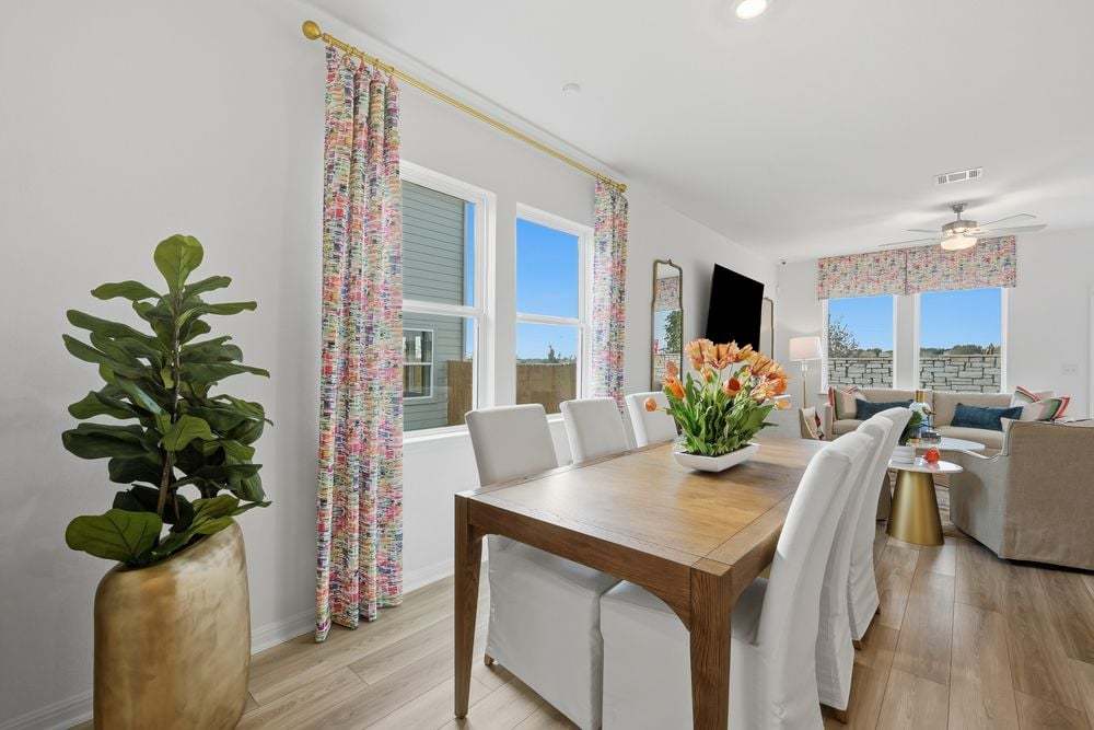 hj-tx-austin-longview-hawk-lot-3-dining-area-001