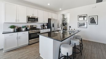 hj-tx-austin-sunfield-harrier-lot-na-kitchen-...