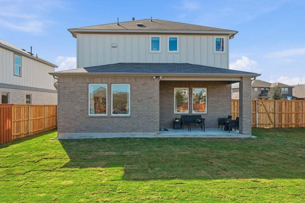 hj-tx-austin-sunfield-harrier-lot-na-backyard-003