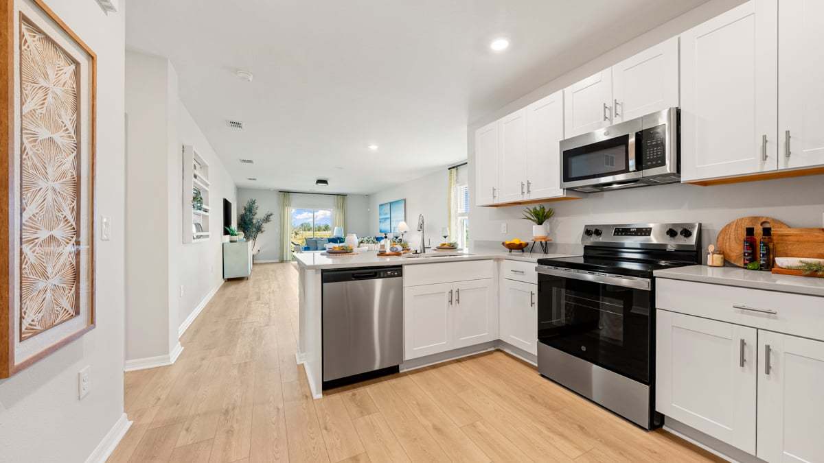 Cove at Coasterra - Holly Model-19 kitchen