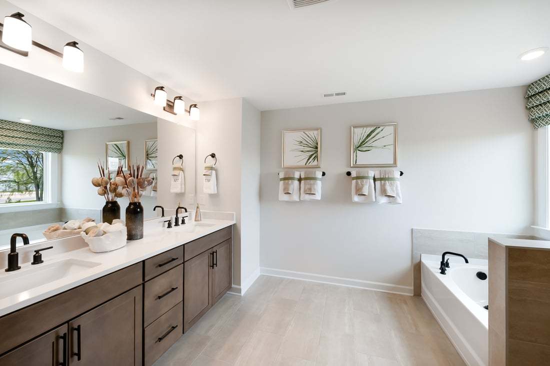 hj-nc-raleigh-silverstone-wayland-457-rowe-ba...