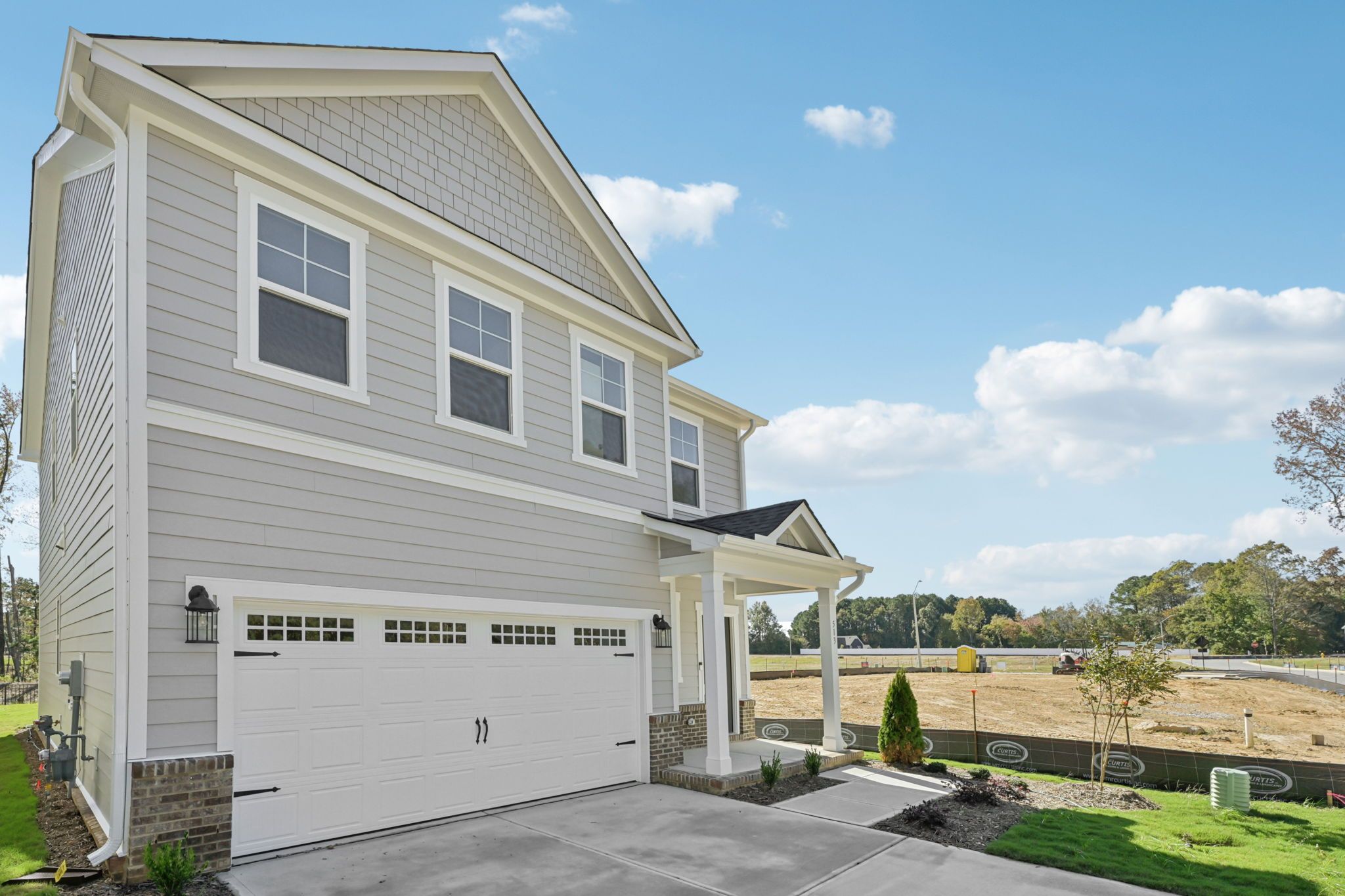 52-web-or-mls-513 Soar Ln - 003