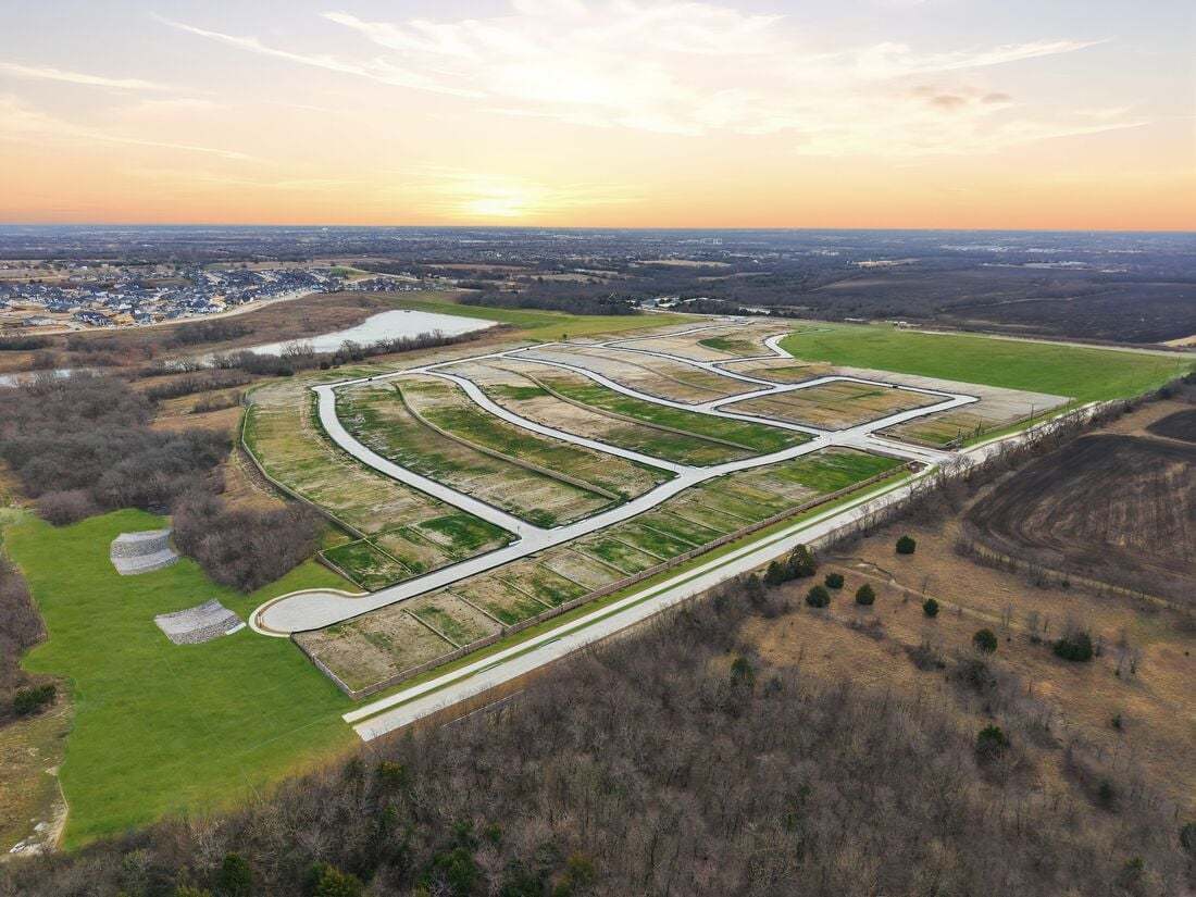 hj-tx-dallas-highland-lakes-4017-holbrook-com...