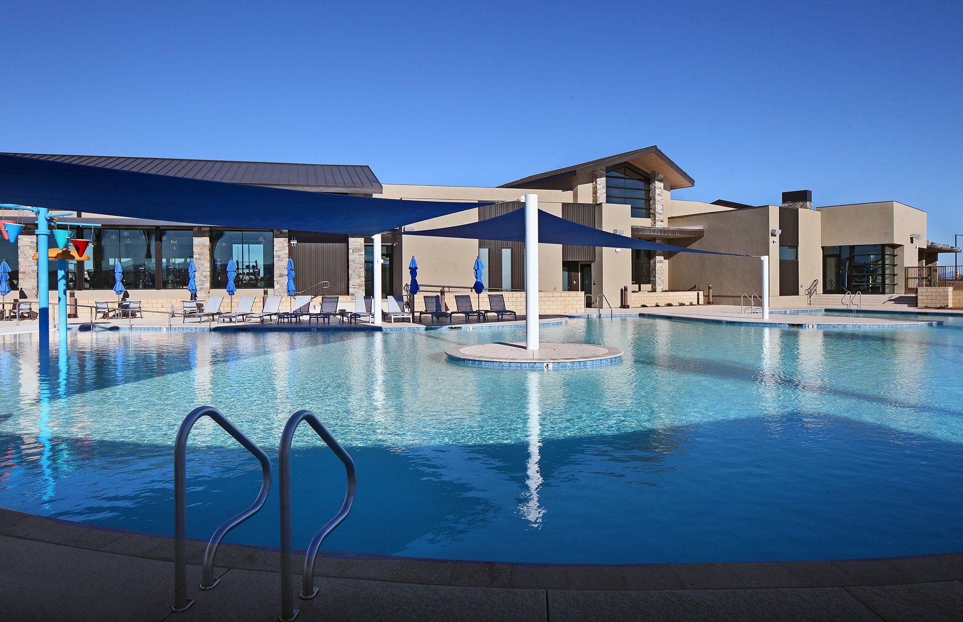 Asante pool 6
