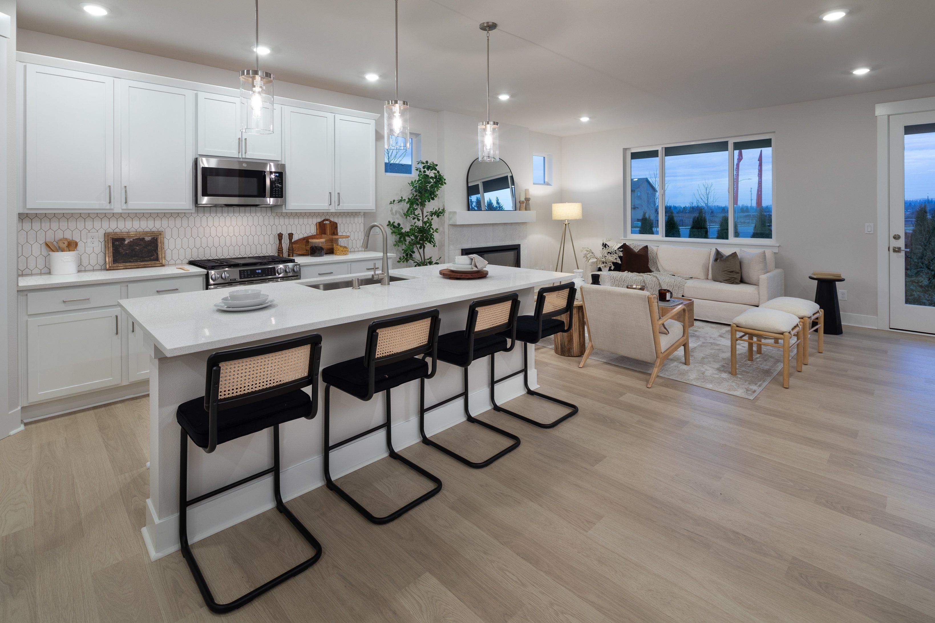 Sunrise Vista Orchid Kitchen Dining Room