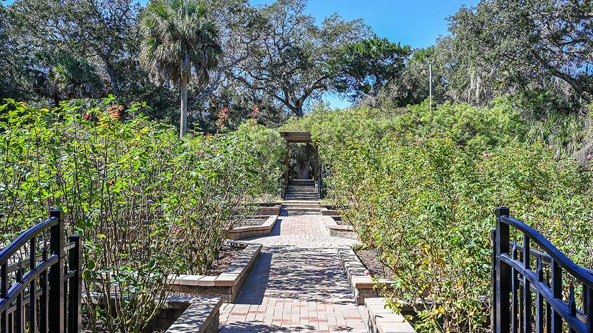 Washington-Oaks-Gardens-State-Park-2796-1200x675
