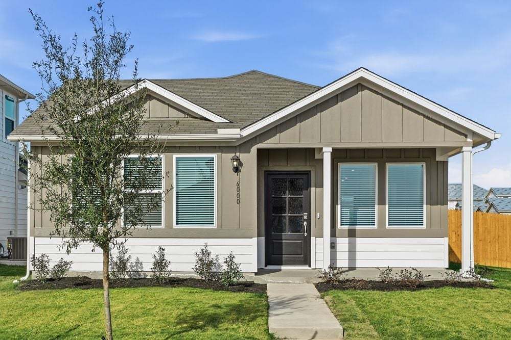 Eller - Longview 40s - Alley: Del Valle, Texas - Taylor Morrison