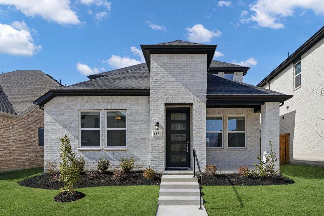 1121 Beautyberry Lane