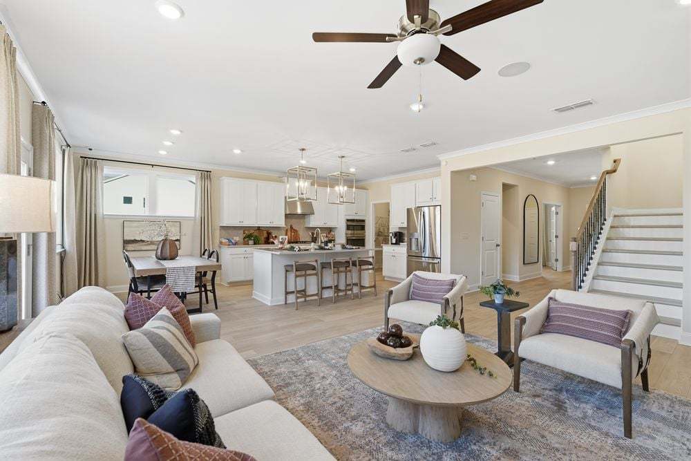 hj-ga-atlanta-dreycott-essex-lot-75-tv-lounge...