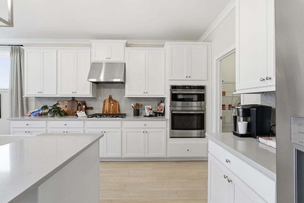 hj-ga-atlanta-dreycott-essex-lot-75-kitchen-007