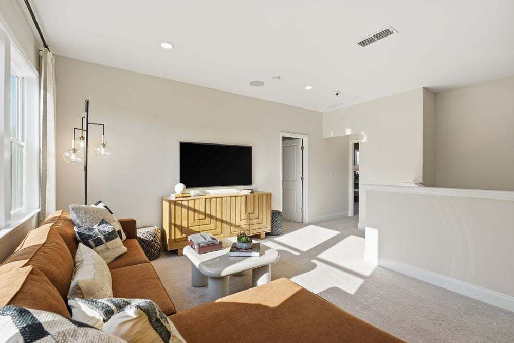 hj-ga-atlanta-dreycott-essex-lot-75-living-ar...