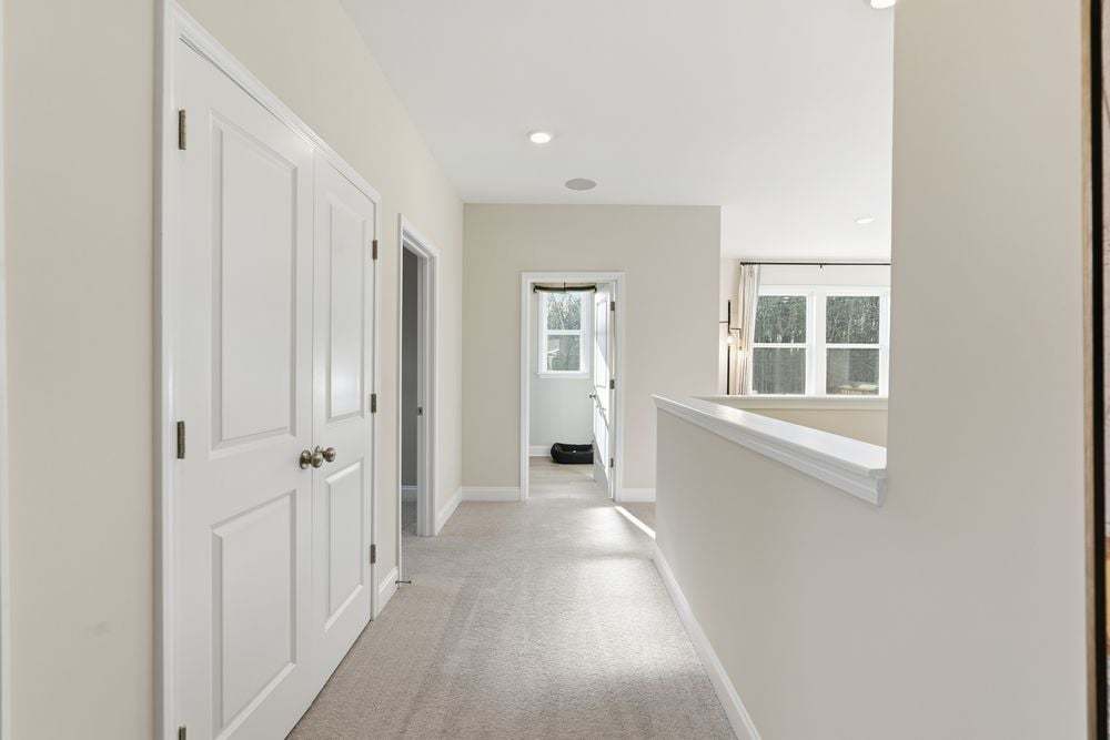 hj-ga-atlanta-dreycott-essex-lot-75-living-ar...