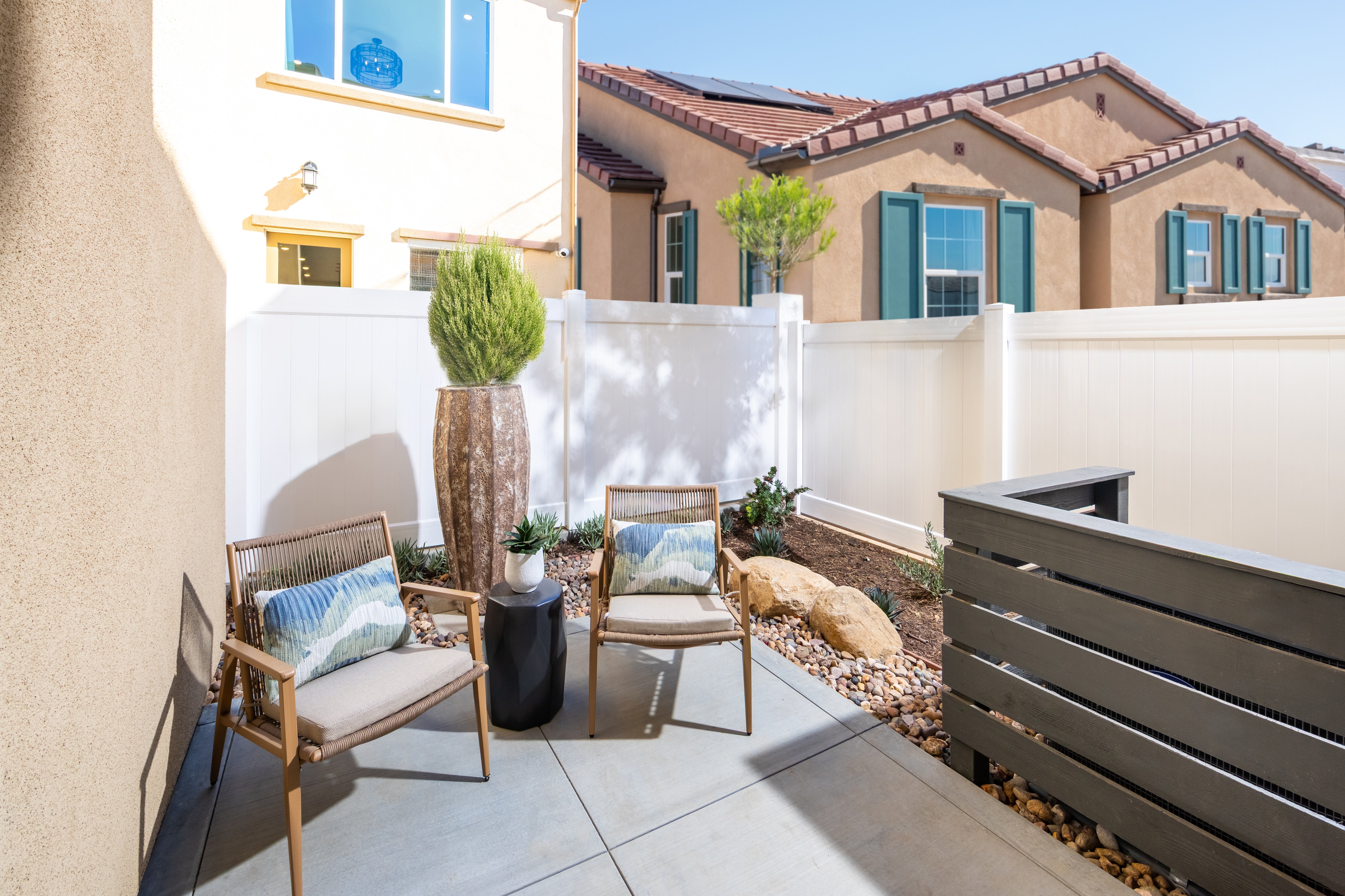 ca-socal-Indigo-plan 7-2 story-4 bed-patio