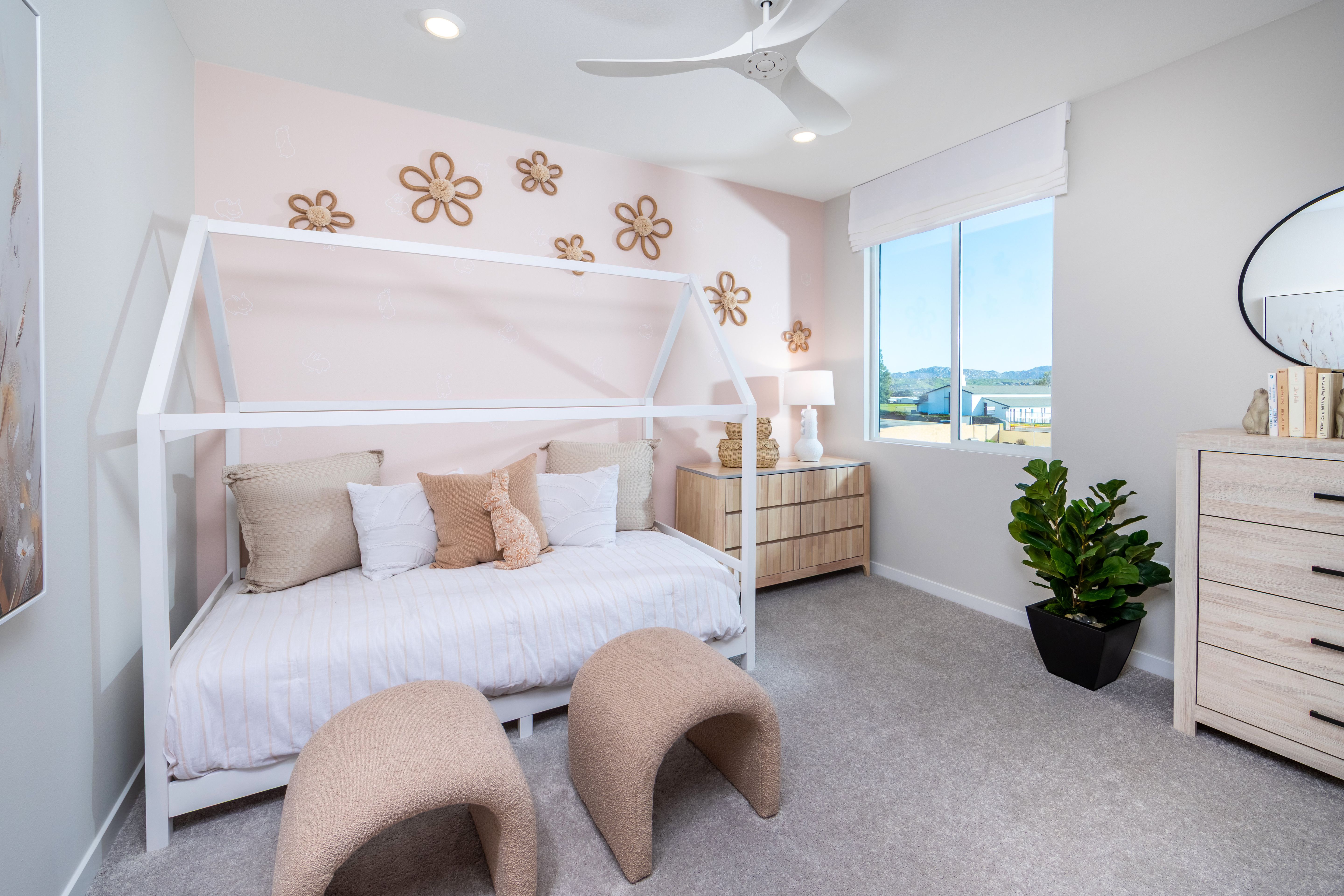 ca-socal-cobalt-plan 4-2 story-4 bed-bed 2