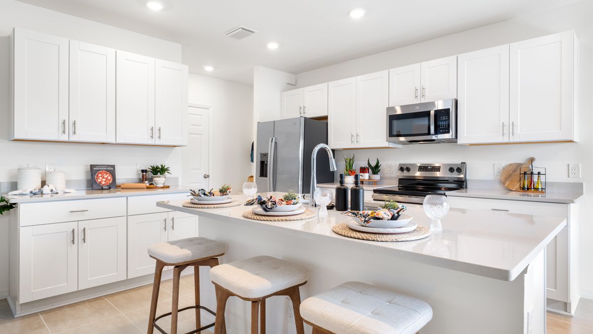 Taylor Morrison - Solena - Eagle Model-17 kitchen