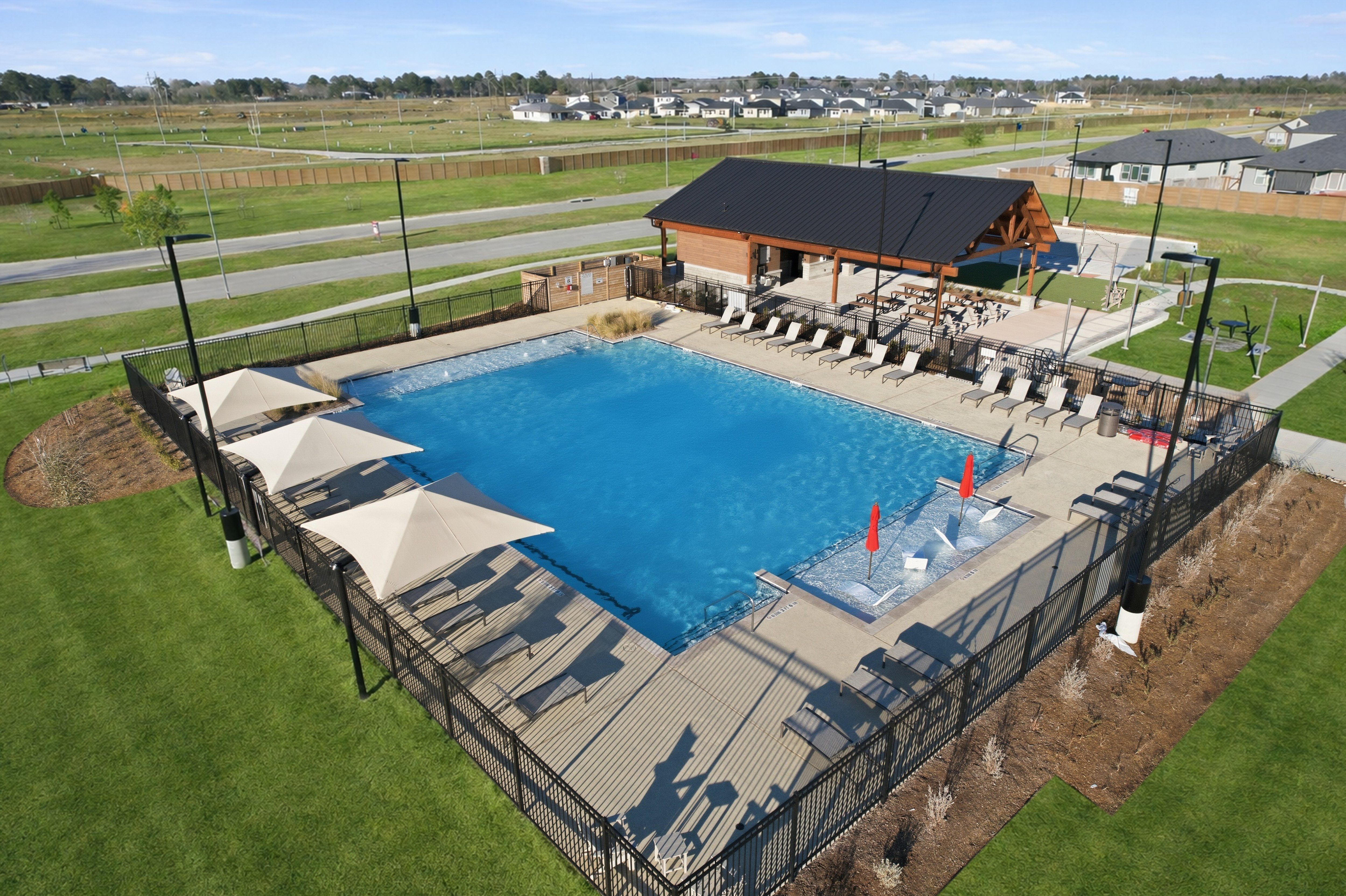 hj-tx-houston-redbud-amenity-center-lot-1-poo...