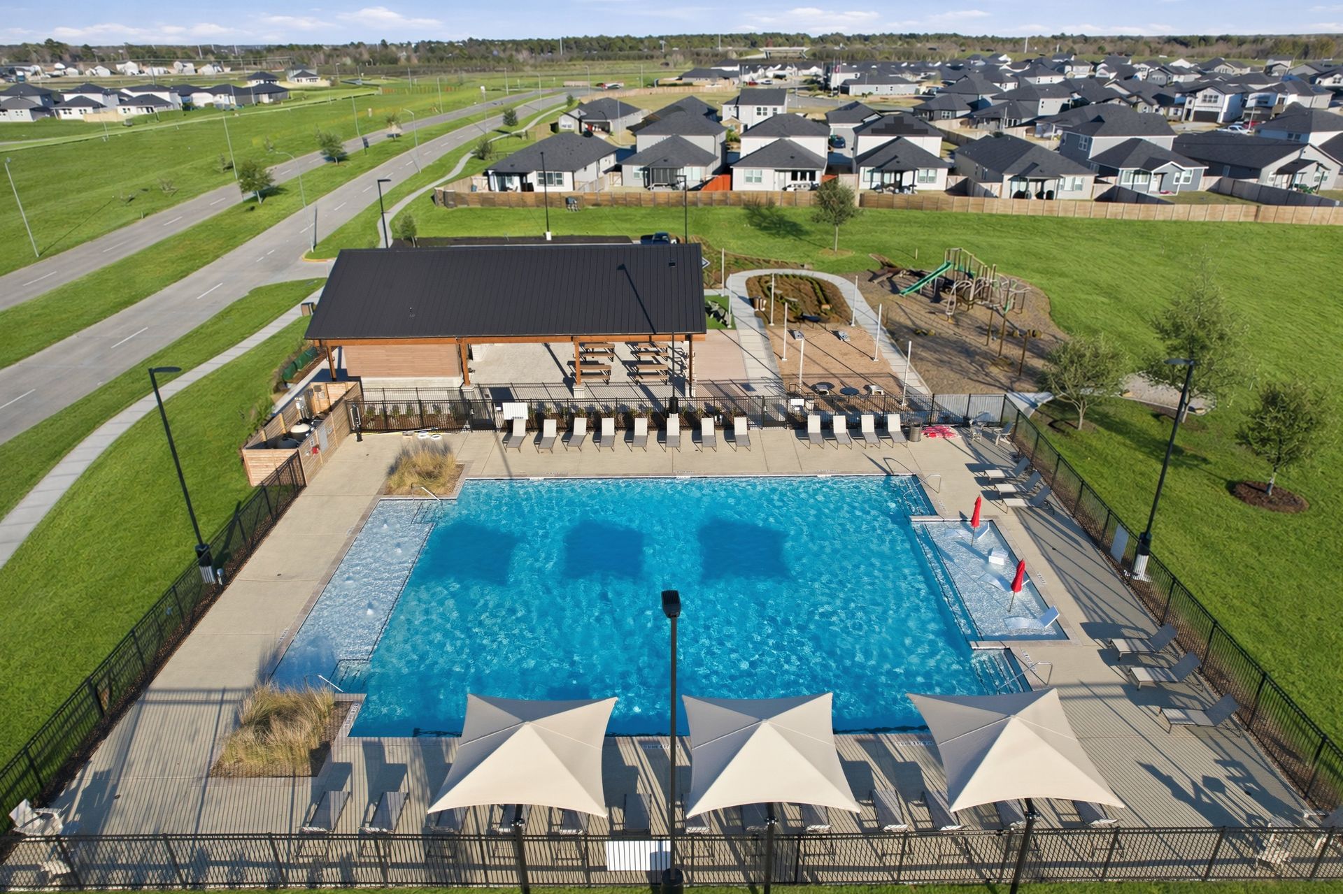 hj-tx-houston-redbud-amenity-center-lot-1-poo...