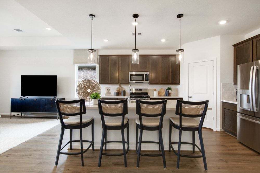 hj-tx-houston-ryehill-dorset-lot-7-kitchen-001