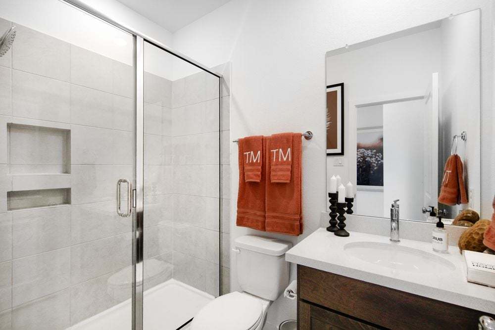 hj-tx-houston-ryehill-dorset-lot-7-bathroom-002