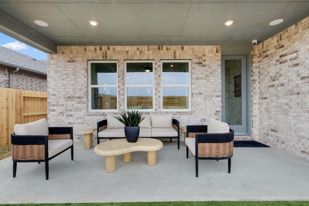 hj-tx-houston-ryehill-dorset-lot-7-patio-001