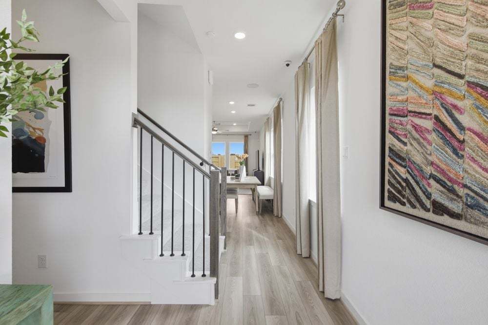 hj-tx-houston-ryehill-juliet-lot-8-coridoor-002