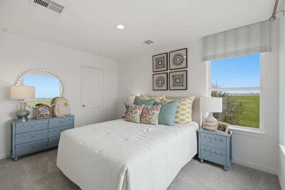 hj-tx-houston-ryehill-juliet-lot-8-bedroom-006