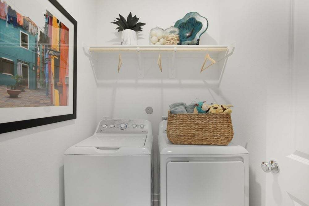 hj-tx-houston-ryehill-juliet-lot-8-laundryroom-001