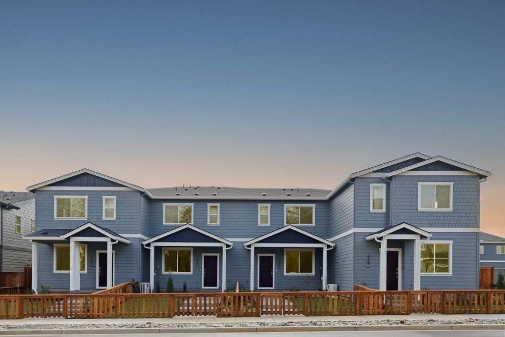 Woodin Creek Station Townhomes por Taylor Morrison en Portland-Vancouver Washington