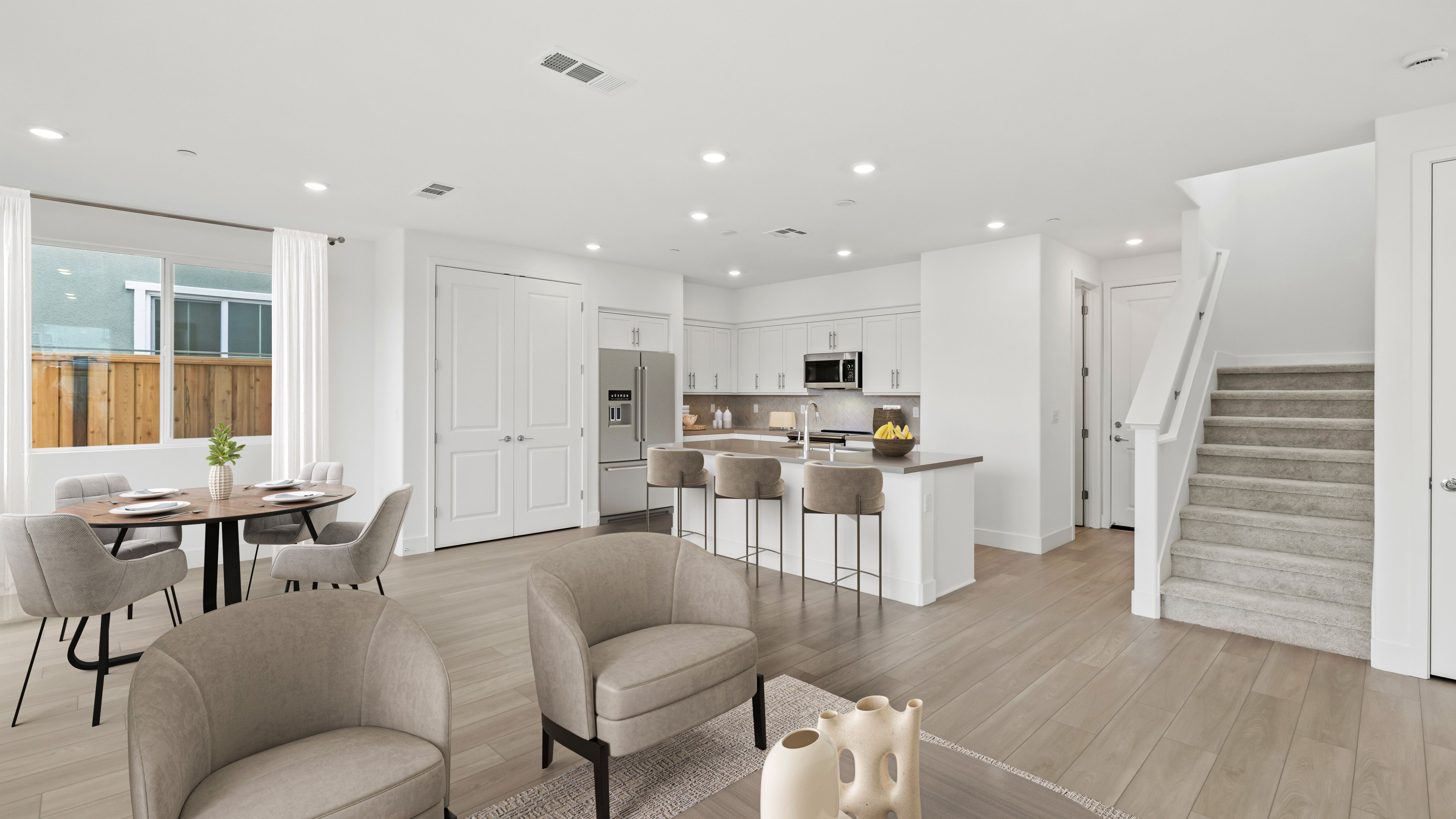 Redwood Kitchen and Dining