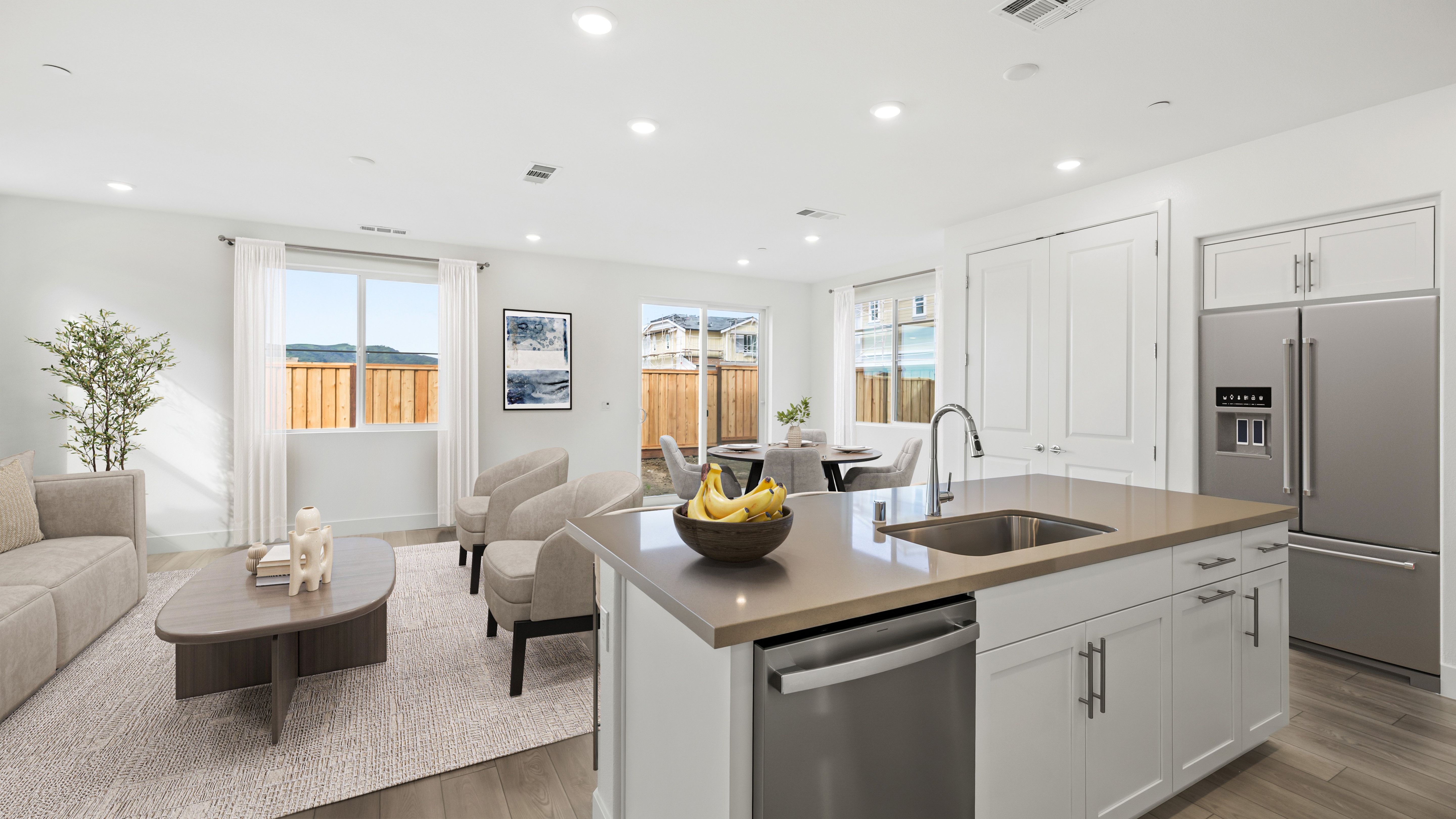 Redwood Dining and Kitchen