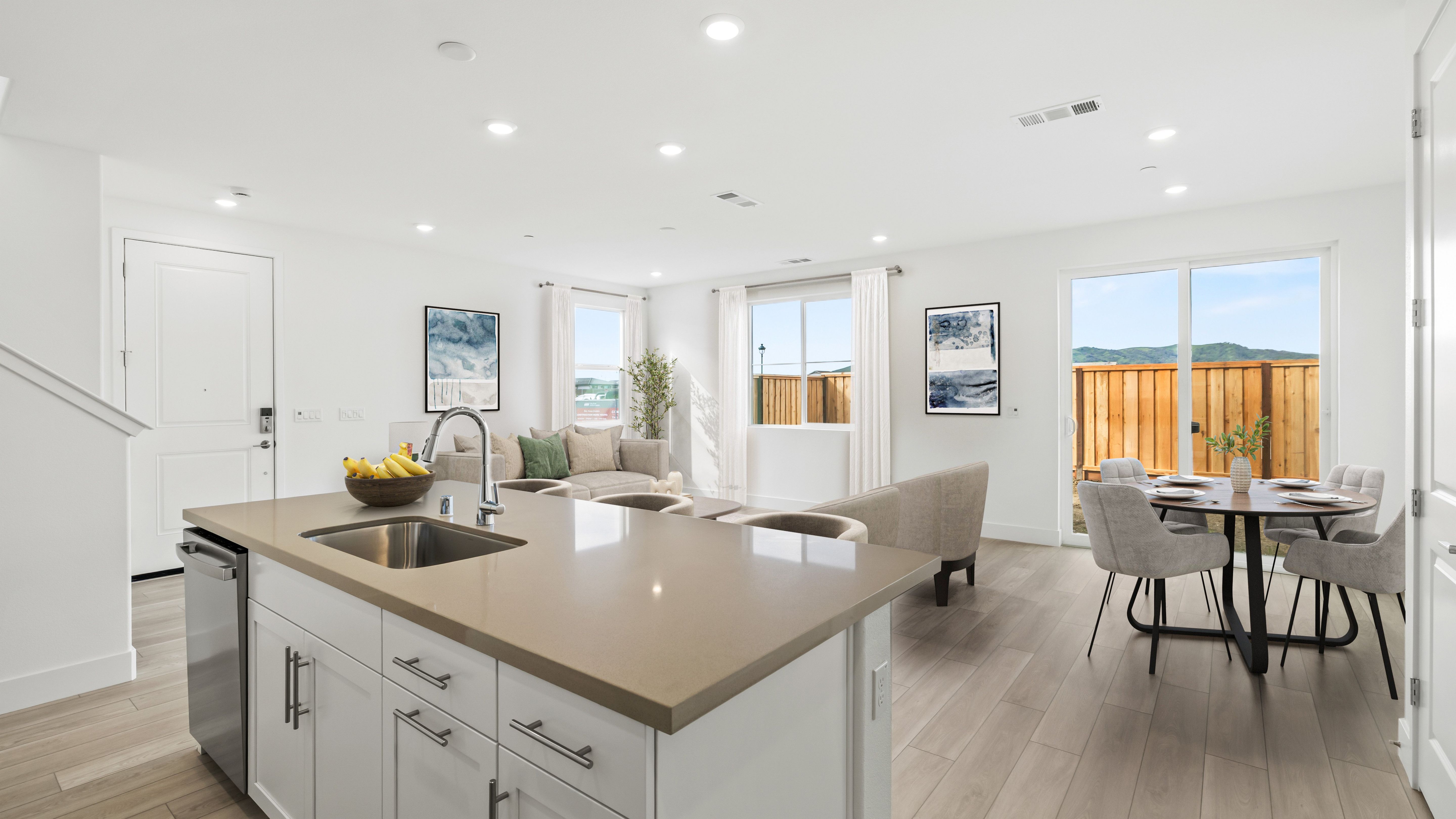 Redwood Dining and Great Room