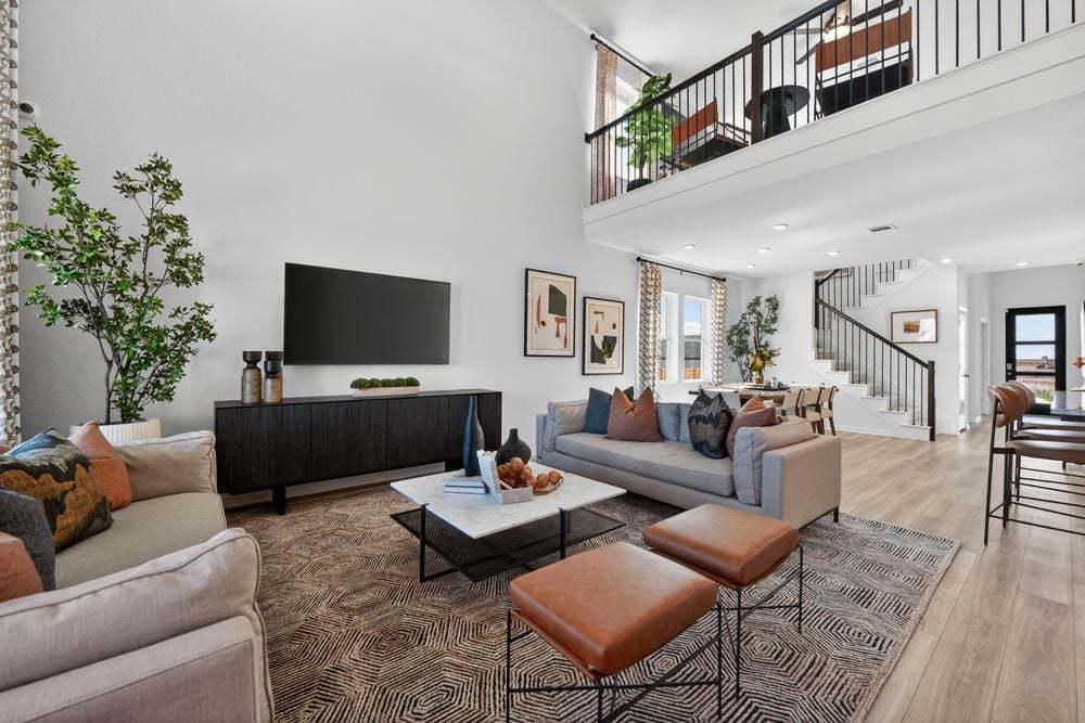 hjtxaustinturnerscrossingjollyvillelotmodeltv...