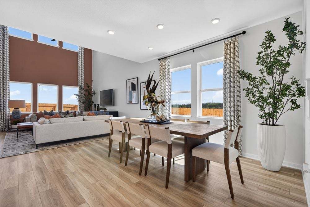 hjtxaustinturnerscrossingjollyvillelotmodeldi...