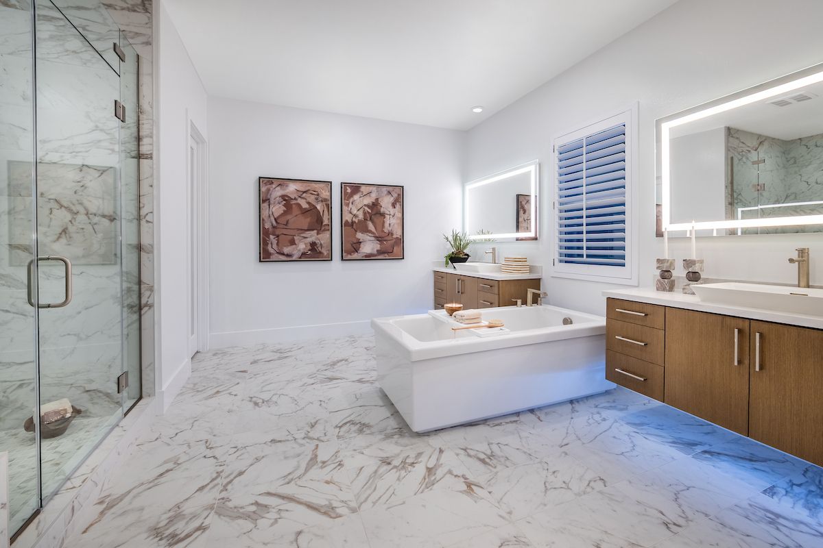 ca-socal-aurora-plan 1-2 story-4 bed-primary bath