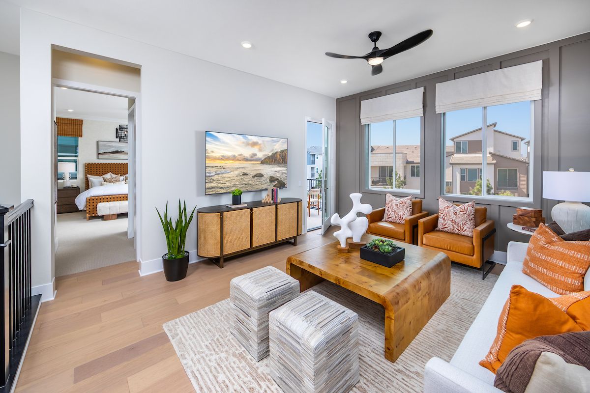 ca-socal-aurora-plan 1-2 story-4 bed-loft