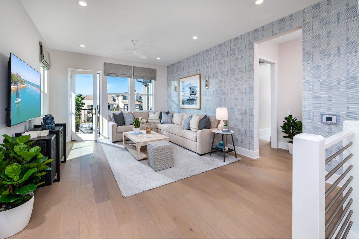 ca-socal-aurora-plan 3-2 story-5 bed- loft