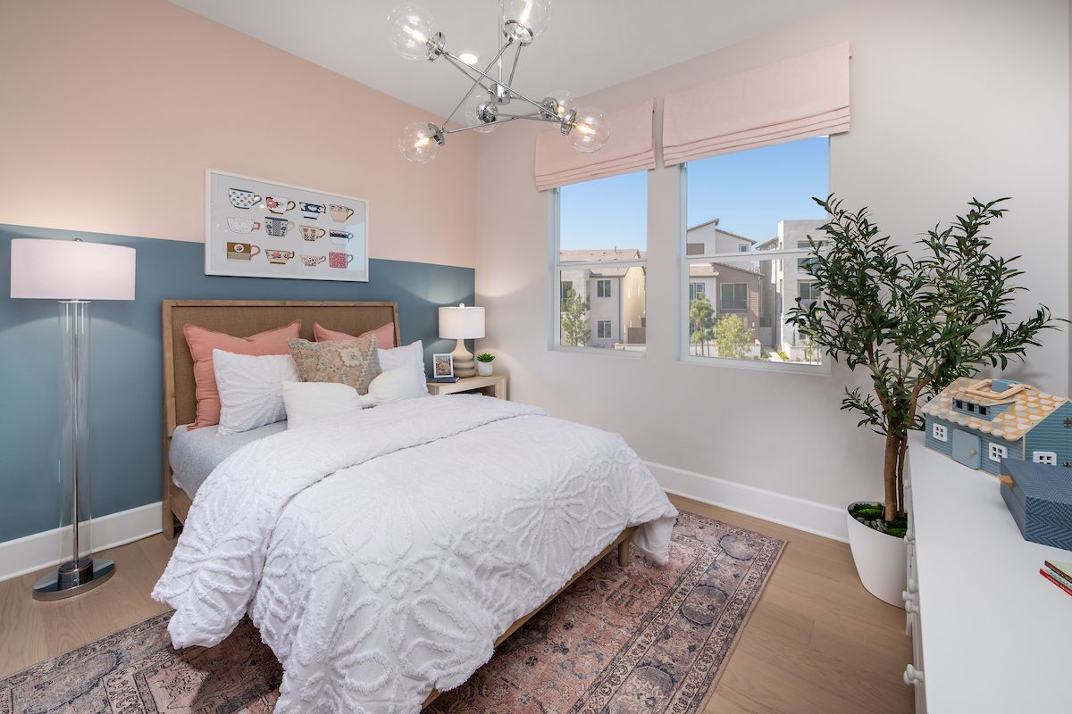 ca-socal-aurora-plan 3-2 story-5 bed- bed 2