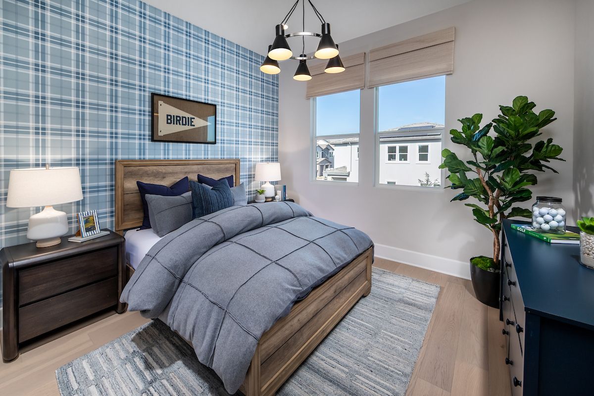 ca-socal-aurora-plan 3-2 story-5 bed- bed 4