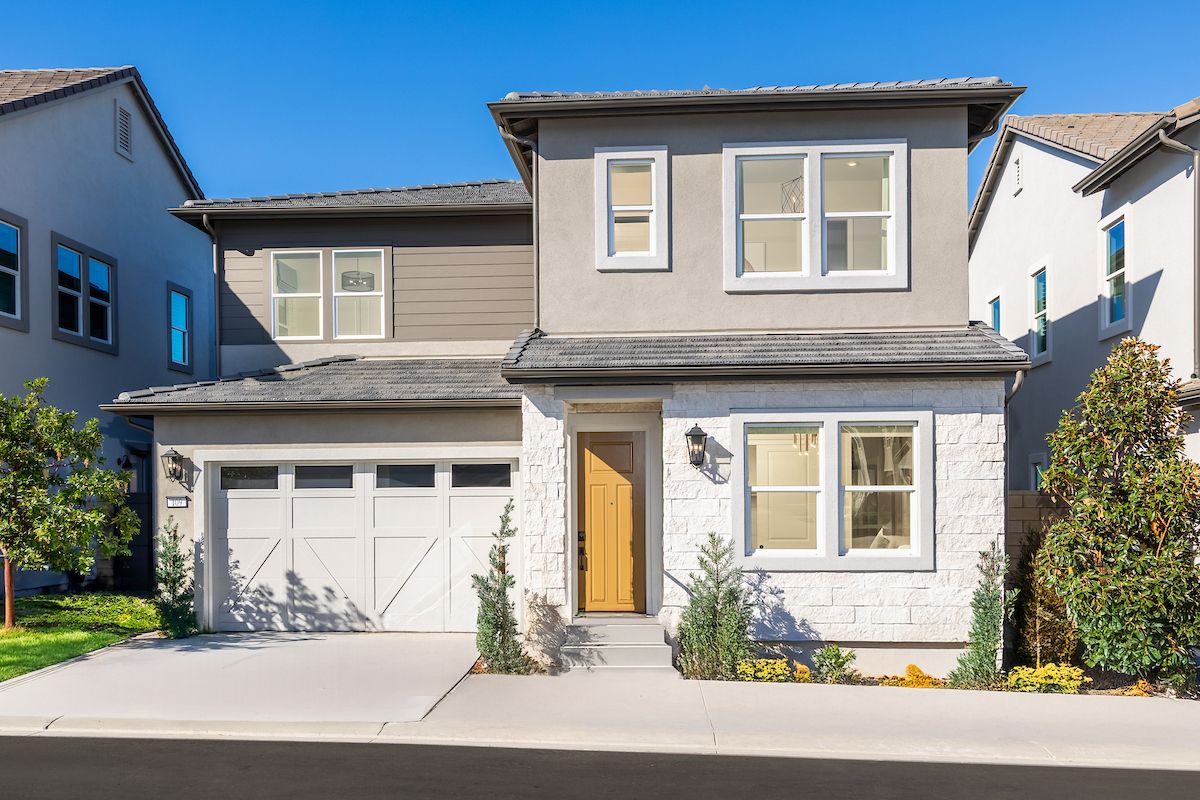 ca-socal-aurora-plan 2-2 story-4 bed-exterior