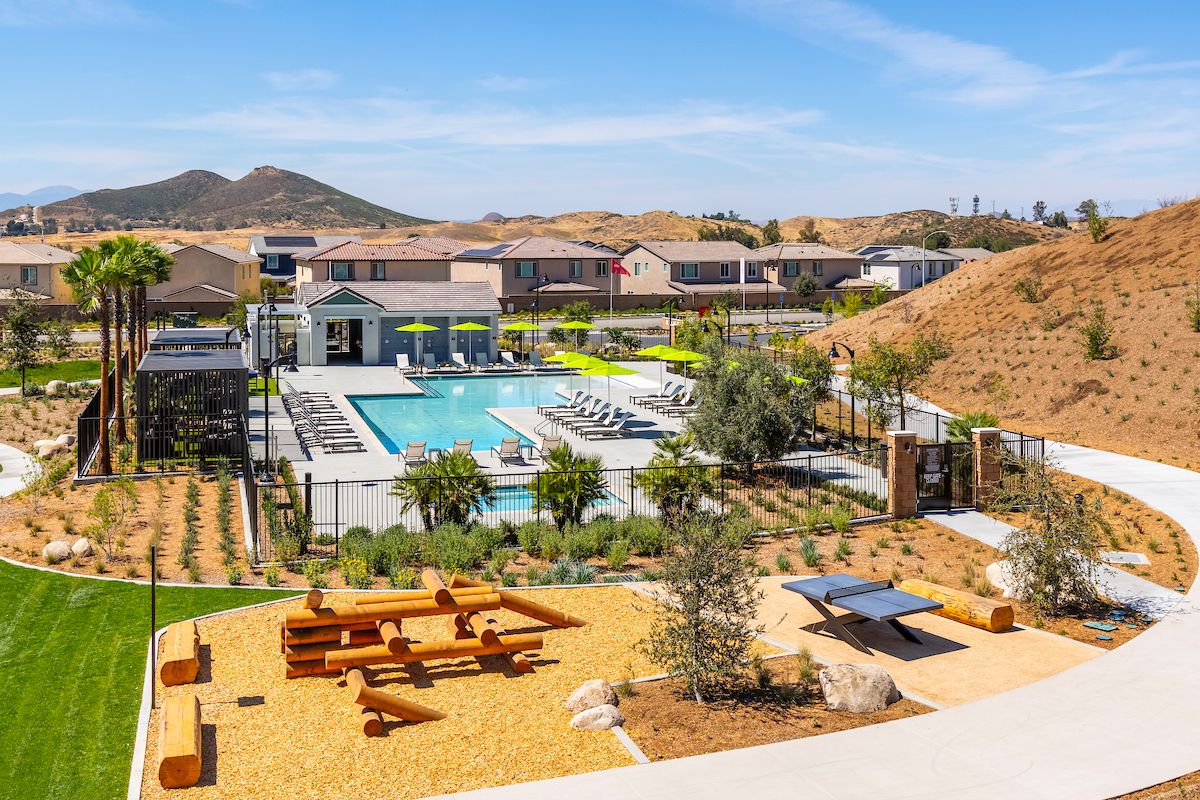 Siena Pool-CMF Photo-9559