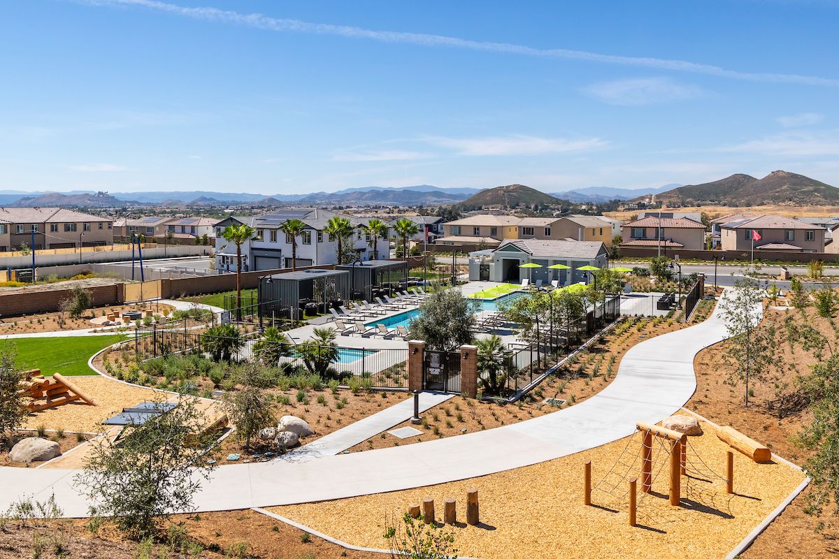 Siena Pool-CMF Photo-9544