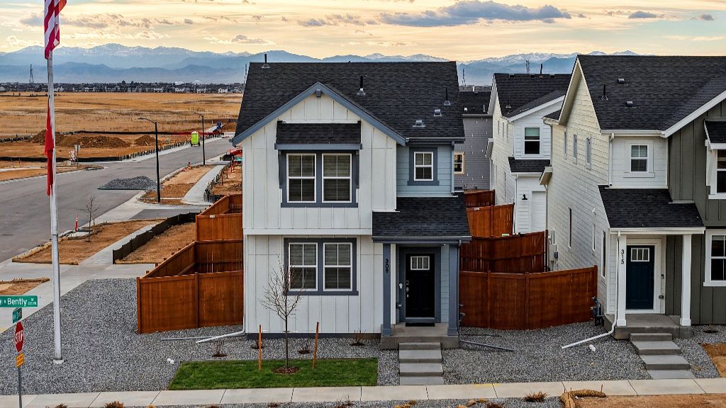 Sky Ranch Model Exterior 2