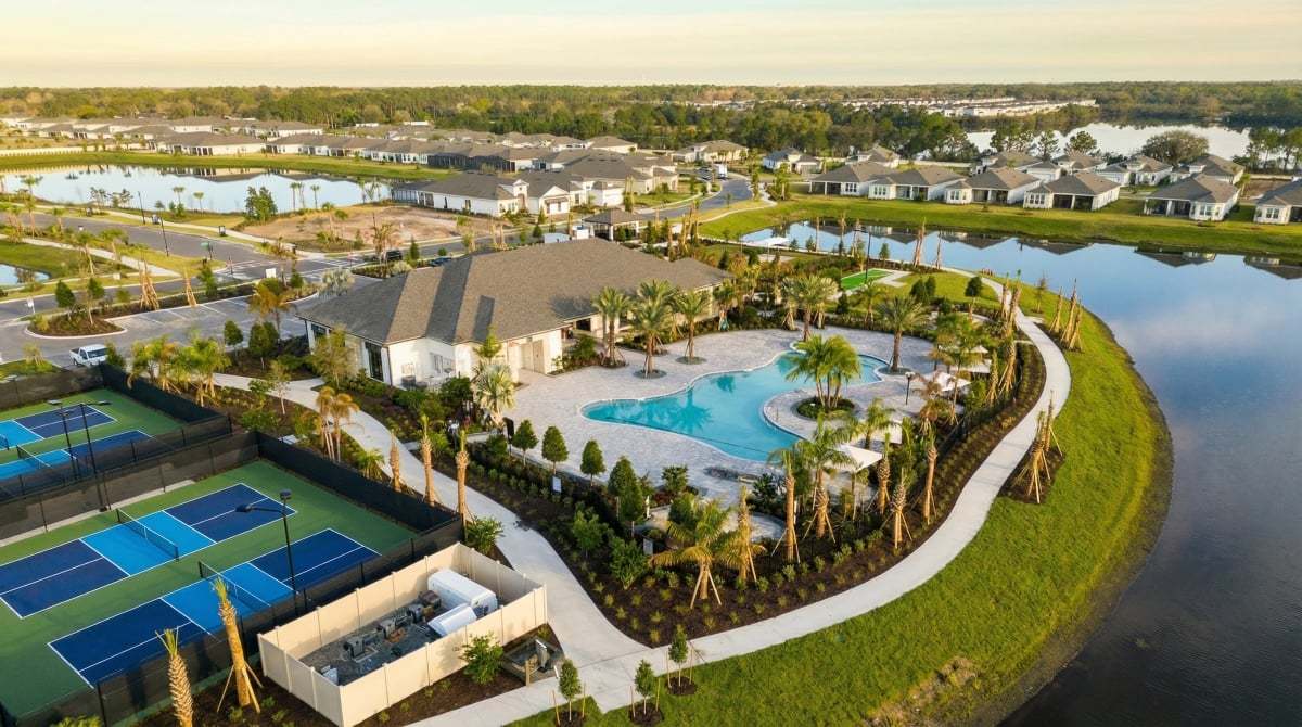 CLR_Esplanade_Amenity_005 - 1200x670
