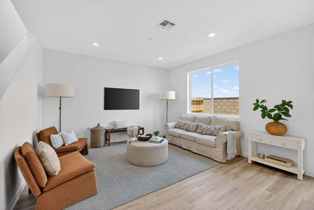 hj-ca-sacramento-orion-at-solaire-6-lot-3-tv-...