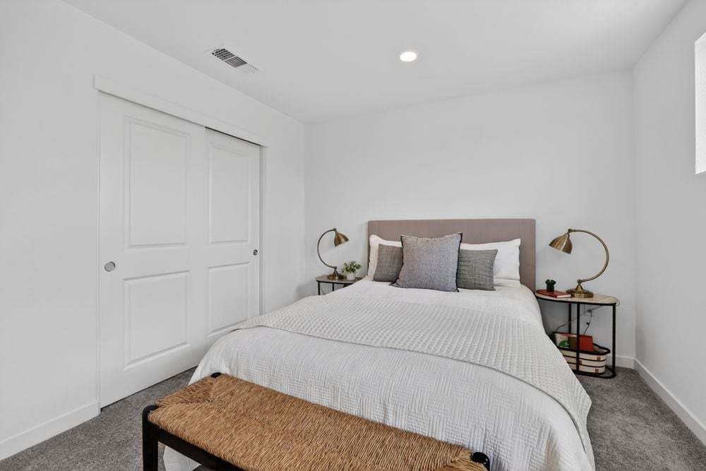 hj-ca-sacramento-orion-at-solaire-6-lot-3-bed...
