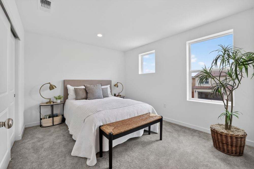 hj-ca-sacramento-orion-at-solaire-6-lot-3-bed...