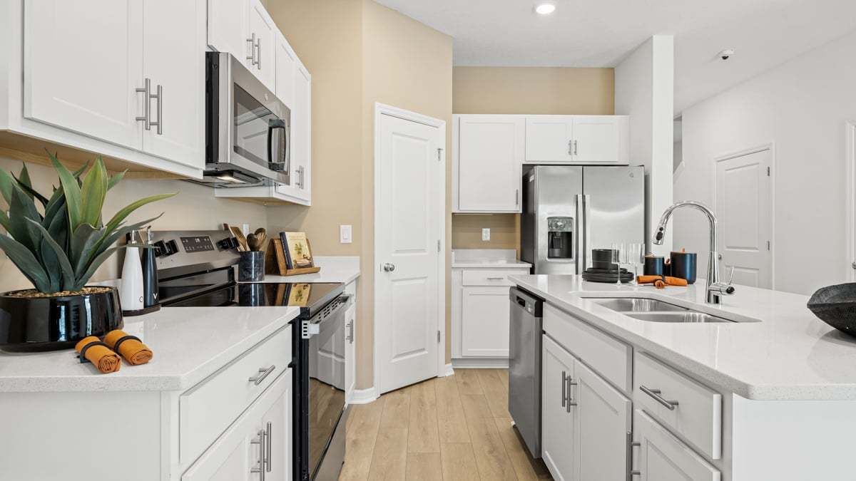The Towns at Tiburon - Marigold Model-17 kitchen