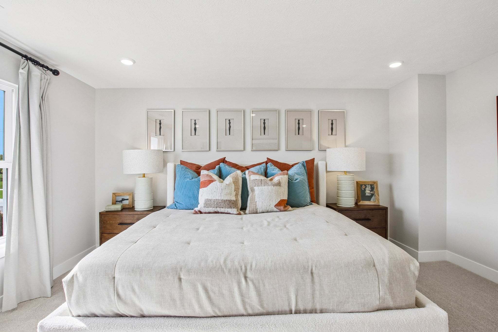 19 Primary Bedroom